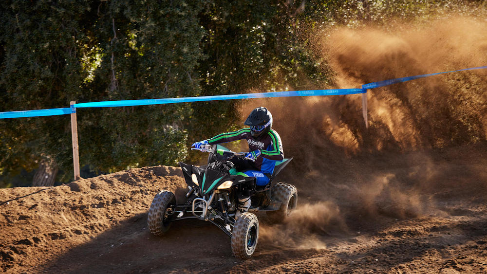 2023 YAM YFZ450R 23S EU YB ACT 002 03 preview